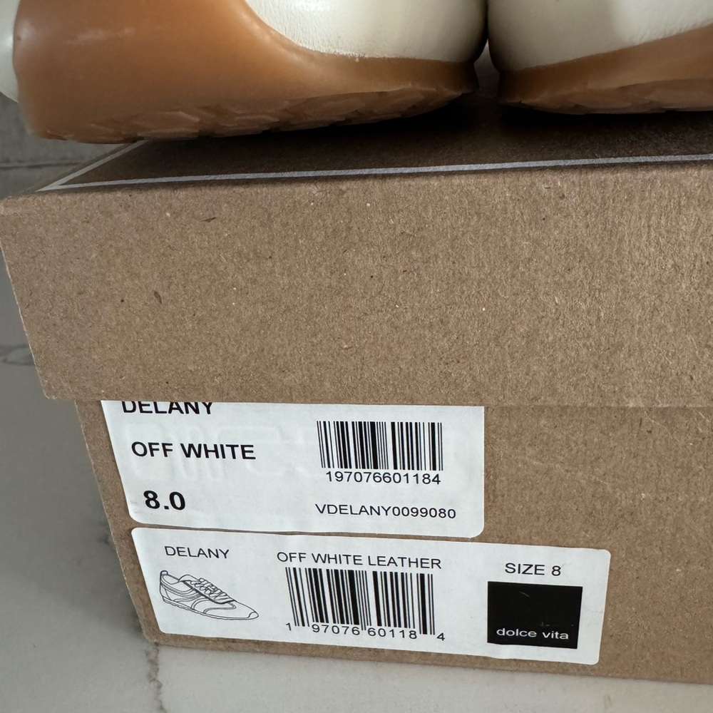 DOLCE VITA DELANY Off-White Sneakers, size 8 - Picture 12 of 12